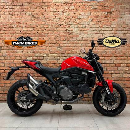 DUCATI MONSTER 937 